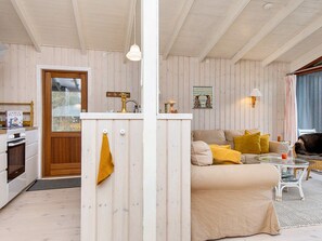 House | Private kitchen - 4 Person Holiday Home in Knebel (Knebel)