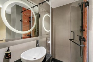 Phòng đôi Cao cấp | Phòng tắm