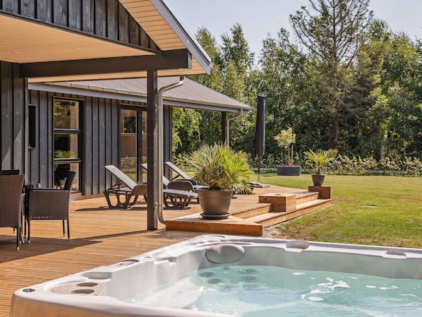 House | Spa treatment