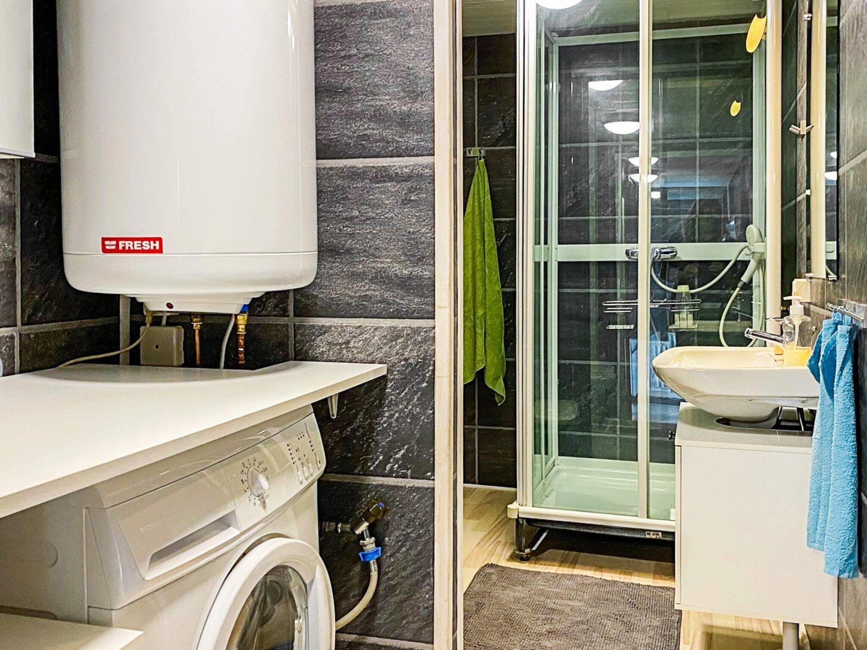 House | Bathroom