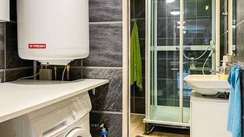 House | Bathroom