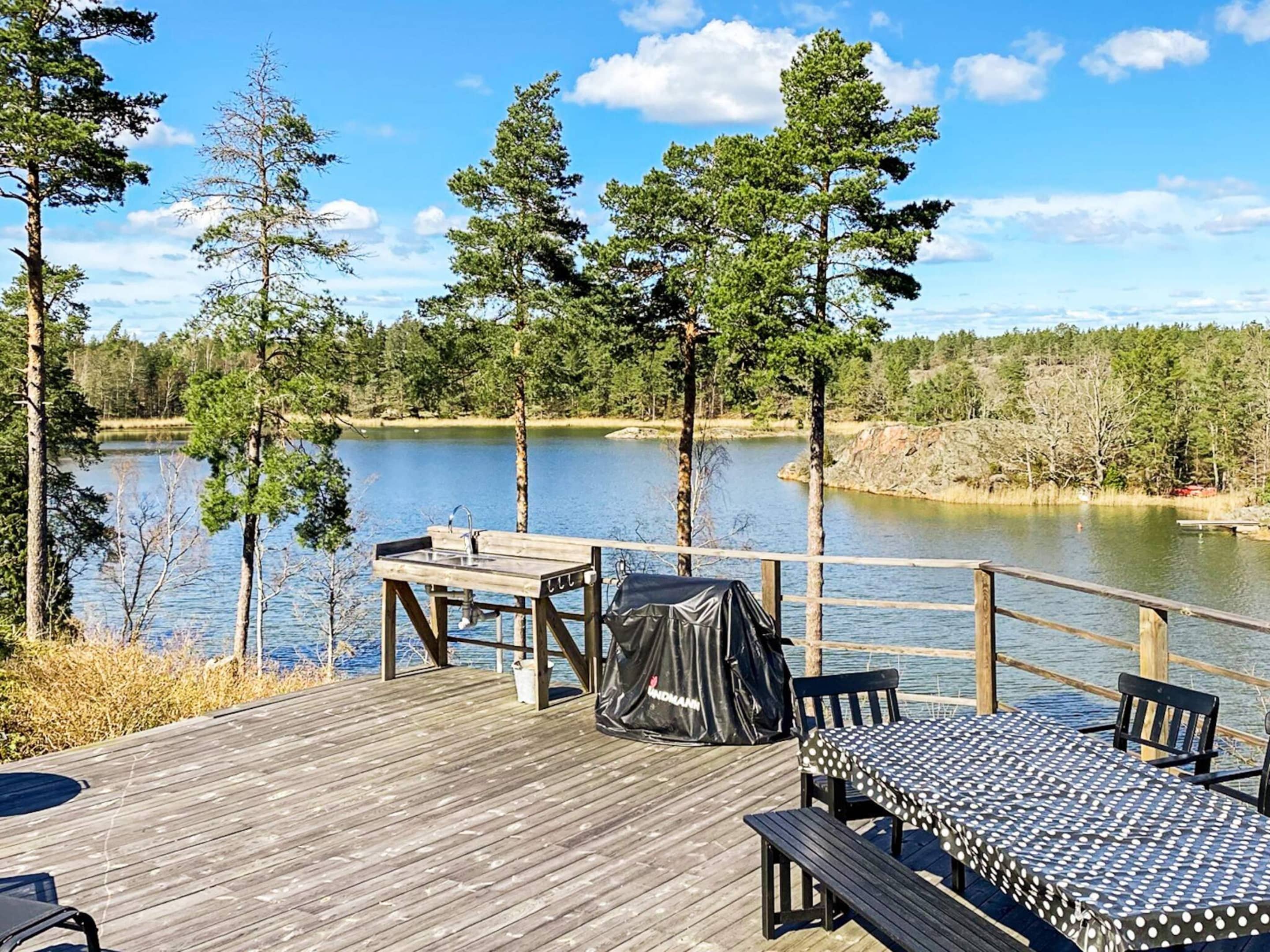 House | Water view