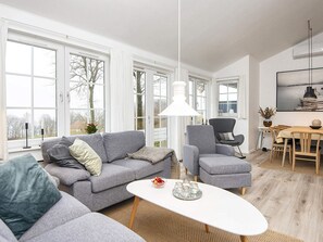 House | Dining