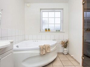 Spa treatment - 4 Star Holiday Home in Aabenraa (Aabenraa)