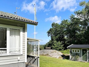 Exterior - 4 Star Holiday Home in Ljungskile (Ljungskile)