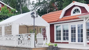 House | Exterior