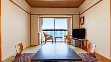 Basic Triple Room | Cadar katil