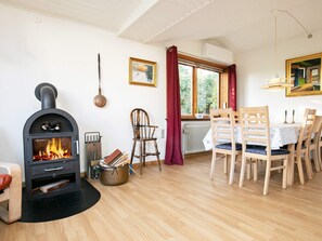 House | Dining - 10 Person Holiday Home in Albaek (Aalbaek)