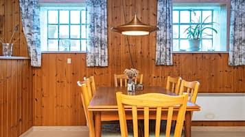 House | Dining