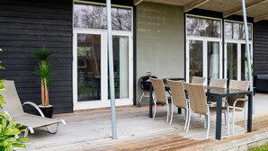 House | Outdoor dining - 5 Star Holiday Home in Vaeggerlose (Vaeggerlose)