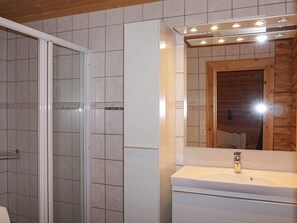 House | Bathroom