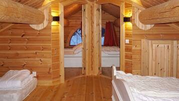 House | 5 bedrooms, individually furnished