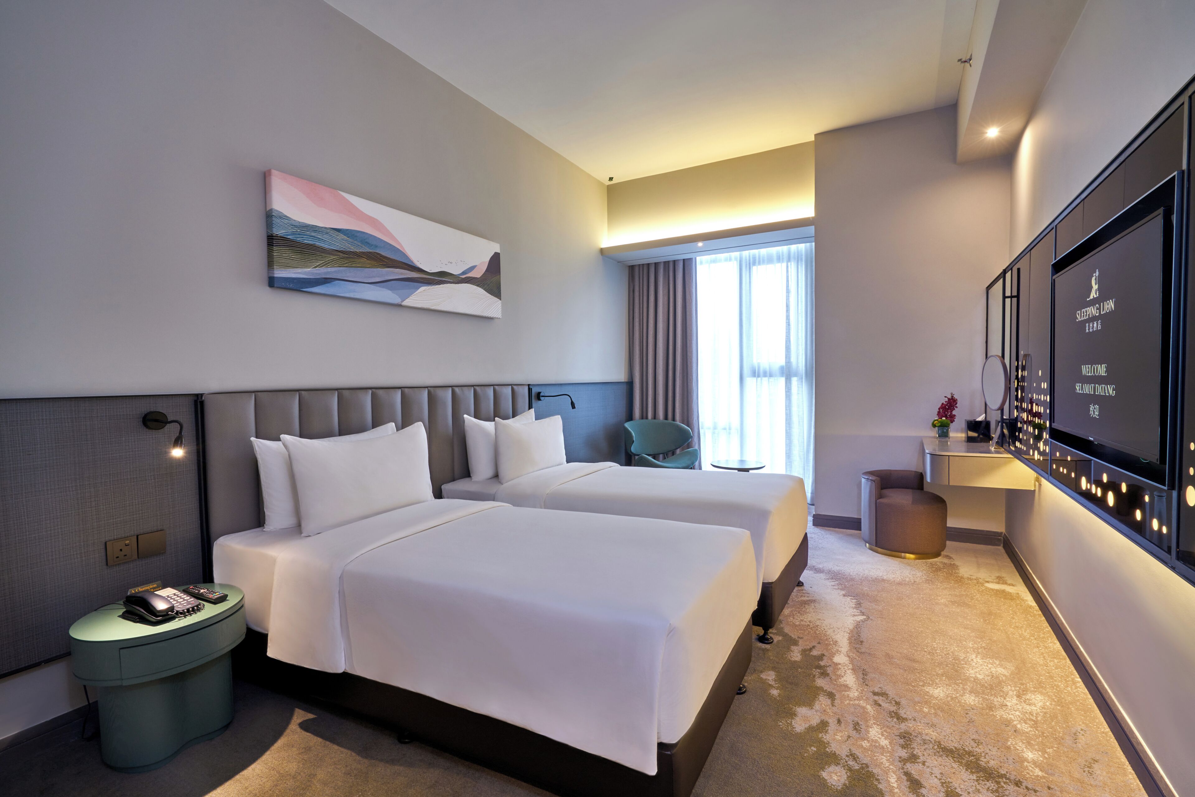 Deluxe Twin Room, 2 Twin Beds | Minibar, in-room safe, desk, blackout drapes
