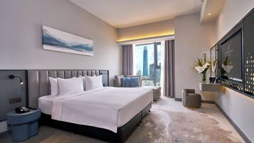 Grand Double Room, 1 Katil Raja (King) | Bar mini, peti besi dalam bilik, meja, langsir/tirai gelap terus