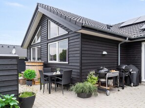 House | Dining - Luxury Retreat With Pool - By Traum Ferienwohnungen (Jægerspris)