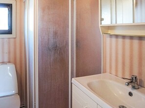 House | Bathroom