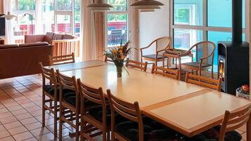 House | Dining