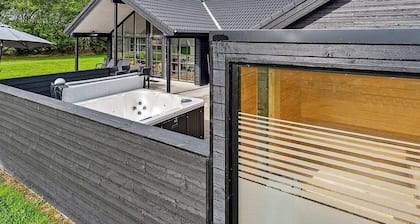 5 Star Holiday Home in Sydals