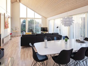 House | Dining