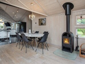 House | Dining - 8 Person Holiday Home in Vaeggerlose-by Traum (Vaeggerlose)