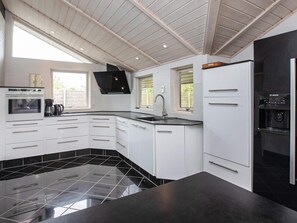 House | Private kitchen - 8 Person Holiday Home in Vaeggerlose-by Traum (Vaeggerlose)