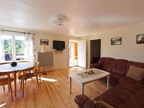 House | Dining - 4 Star Holiday Home in Bralanda (Bralanda)