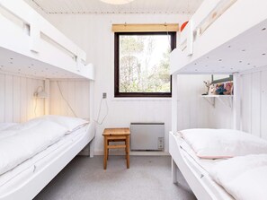 House | 3 bedrooms, individually furnished