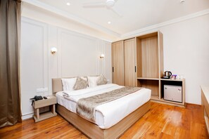 Minibar, cortinas blackout y sistema de insonorización 