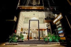 Front of property - HOTEL EUPHORIA GREEN (Amritsar)