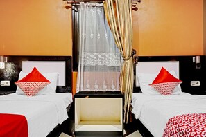 Laptop workspace, free WiFi, bed sheets