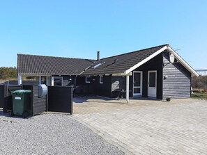 House | Exterior - 12 Person Holiday Home in Lokken (Lokken)