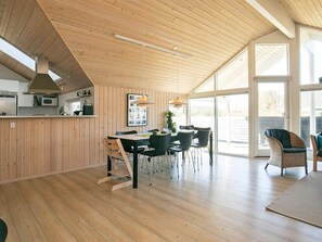 House | Dining - 12 Person Holiday Home in Lokken (Lokken)