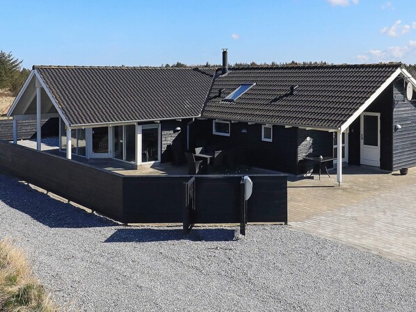 House | Exterior - 12 Person Holiday Home in Lokken (Lokken)