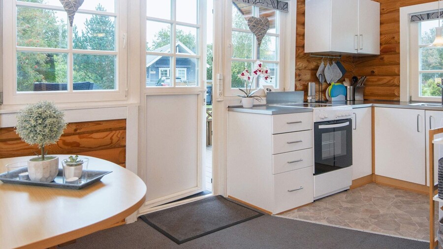 6 Person Holiday Home in Hovborg