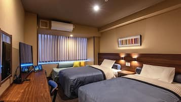 In-room safe, desk, free WiFi, bed sheets