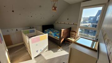 4 bedrooms, free WiFi