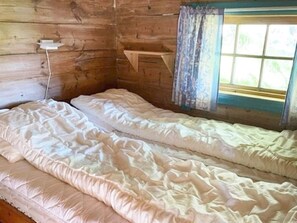 House | 1 bedroom, individually furnished - 4 Person Holiday Home in Bryggja-by Traum (Stad)