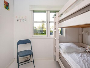 House | 3 bedrooms, individually furnished - 5 Person Holiday Home in Hejls (Hejls)