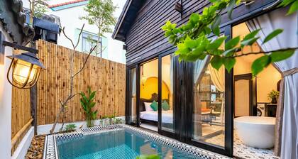 Wooden Rosie Villa Hoi An 1