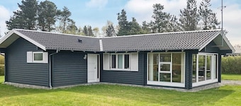 6 Person Holiday Home in Nakskov
