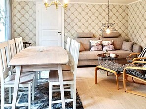 House | Dining - 6 Person Holiday Home in Farjestaden-by Traum (Farjestaden)