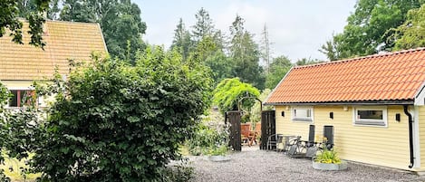 House | Property grounds