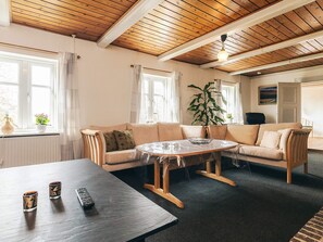 House | Interior - 4 Star Holiday Home in Aabybro (Aabybro)