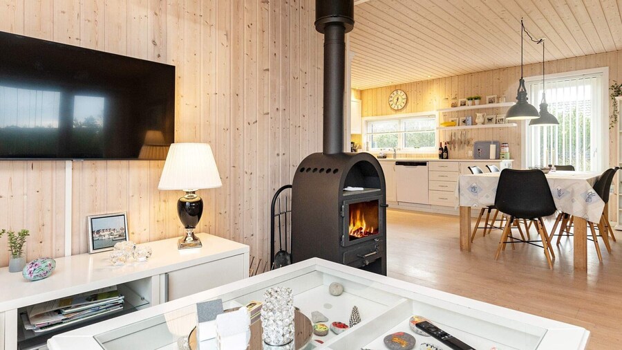 9 Person Holiday Home in Humble