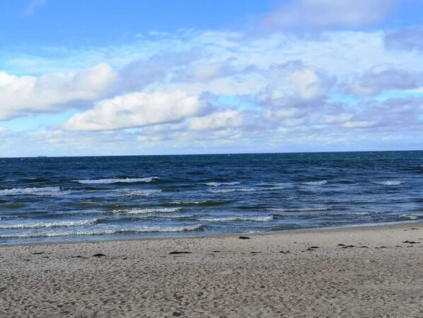 House | Water view - 4 Person Holiday Home in Frederiksvaerk (Frederiksvaerk)
