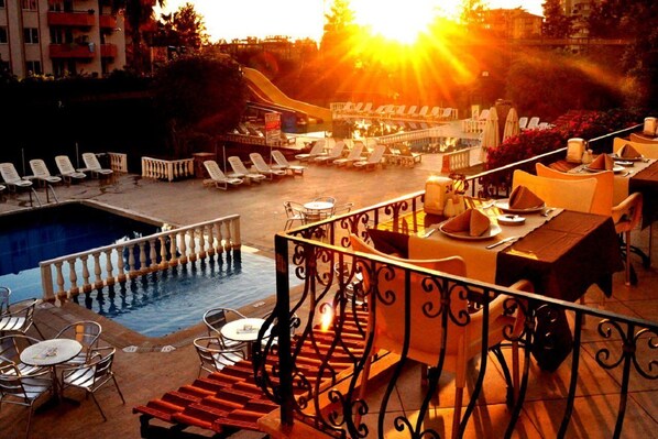 Property grounds - Green Park Apart Hotel (Alanya)