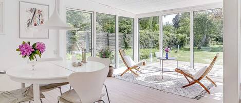 House | Dining