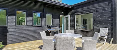 Ulkoruokailutilat