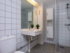 House | Bathroom