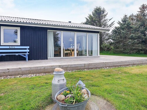 6 Person Holiday Home in Hirtshals-by Traum